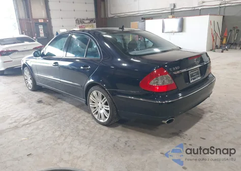 2008 Mercedes-Benz E 350 4Matic z USA, uszkodzony, nr VIN WDBUF87X98B340019